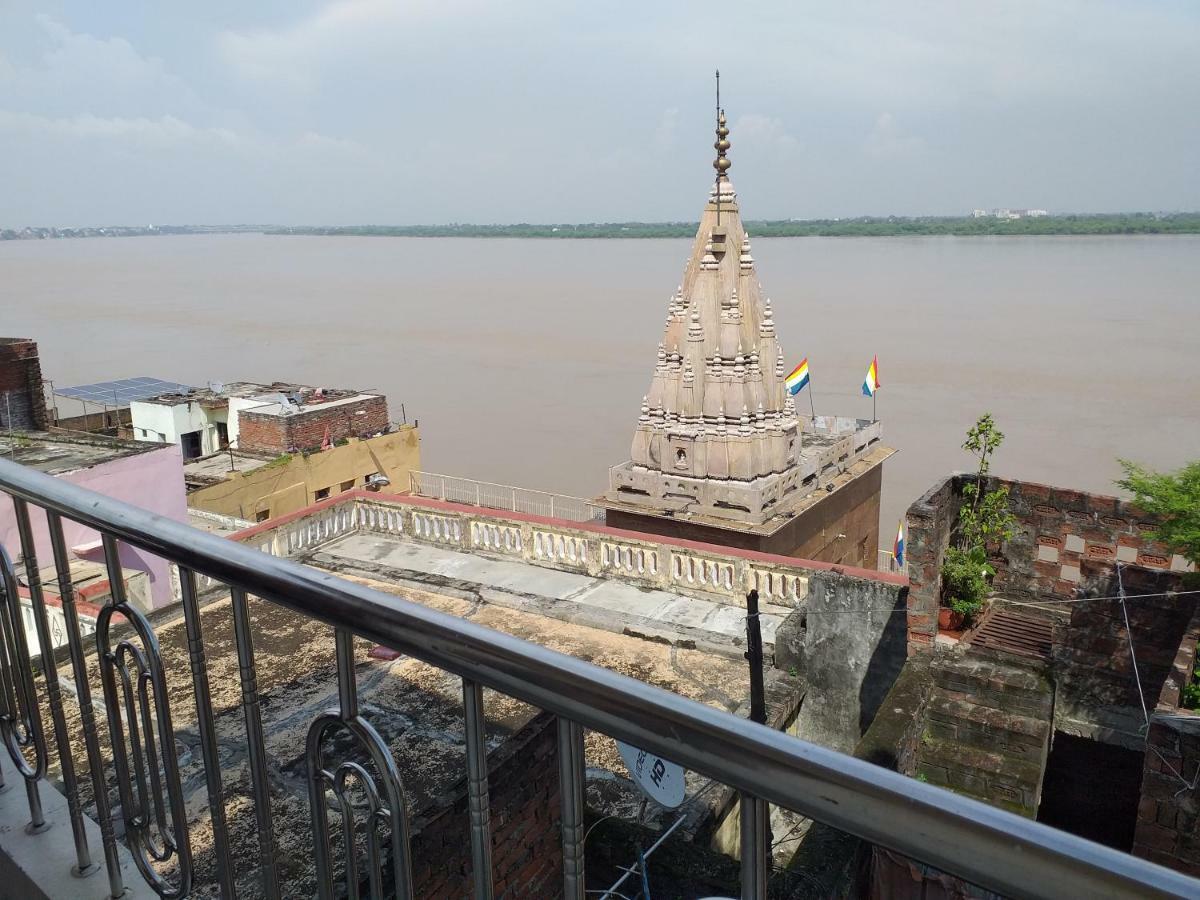 P G On Ganges Варанаси Экстерьер фото