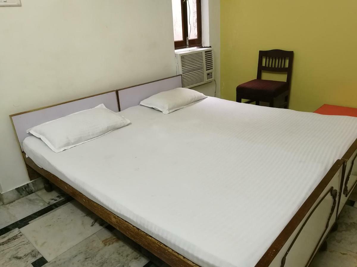 P G On Ganges Варанаси Экстерьер фото